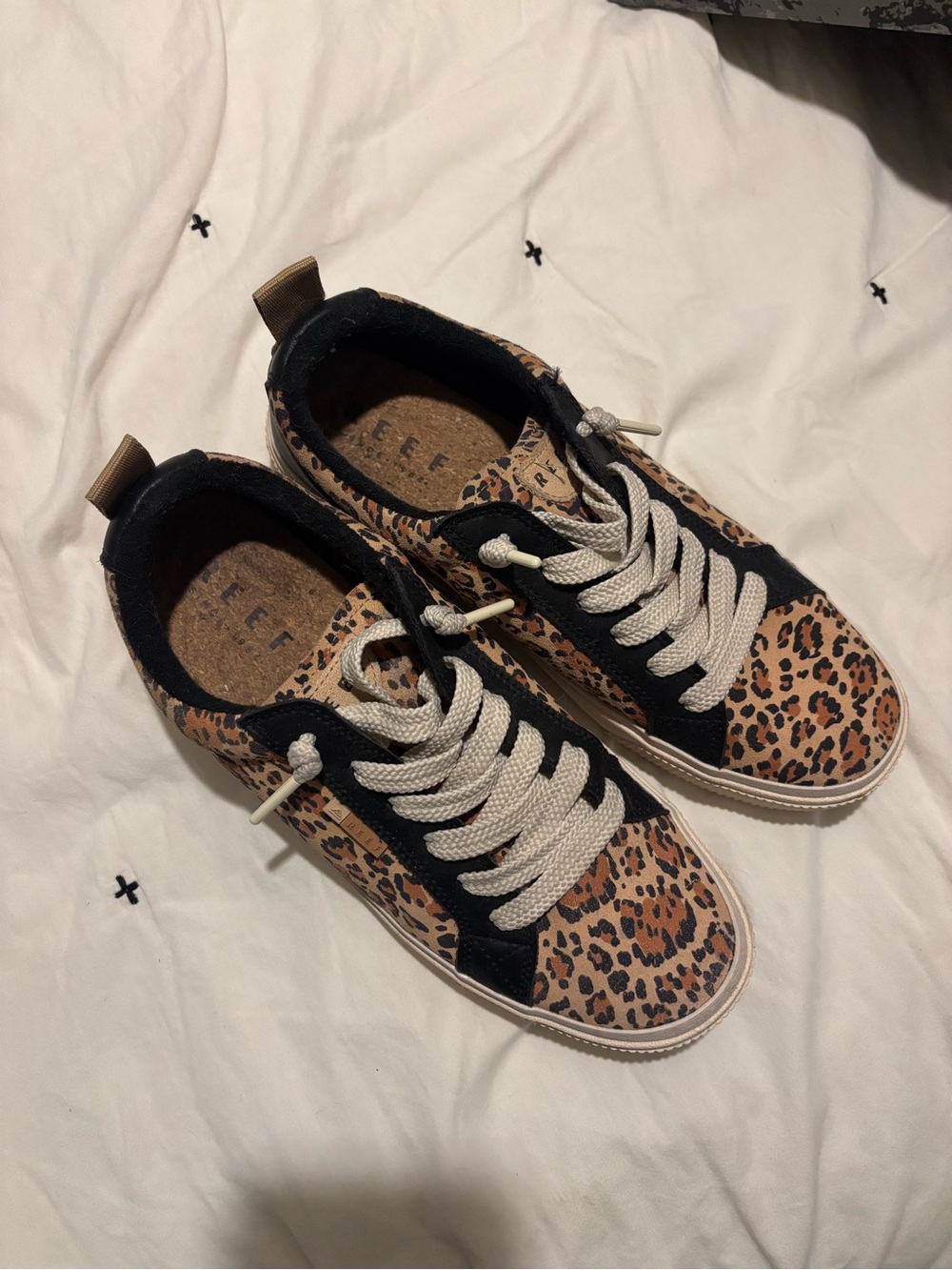 Reef Lay Day Dawn Leopard Print Casual Sneakers - Black & Brown